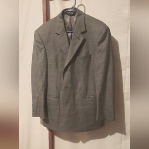 Stafford  Men's 40 Short Gray Blazer- Great Condition.